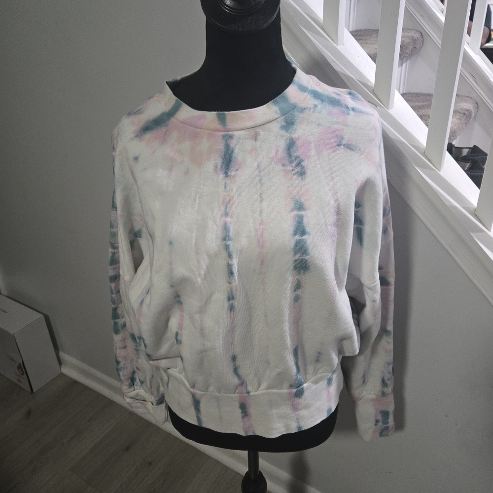 Old navy tie dye blue and pink crew neck sweatshirt